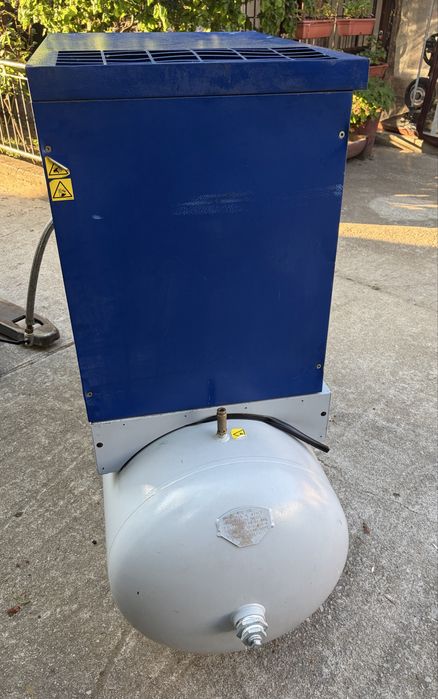 Винтов компресор Ceccato 11kw 500lt и хладилен изсушител