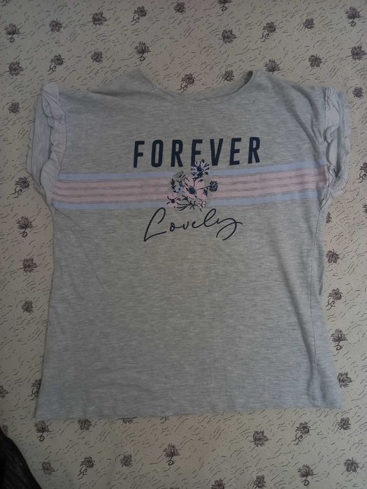 Дрехи дамски - всичко по 3 евро