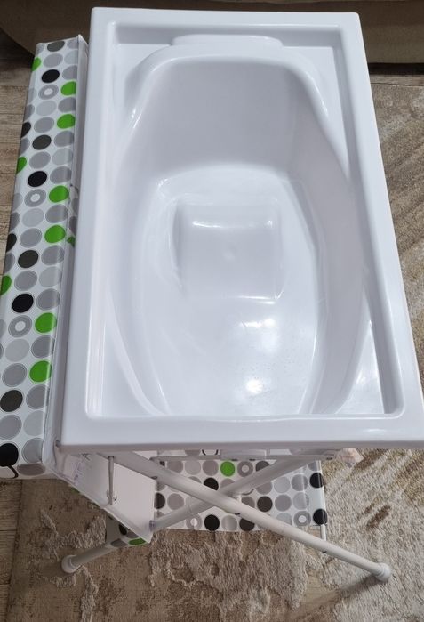 Cadita cu suport pentru bebelusi