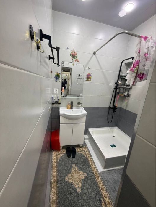 Паркентский рынок м-Риёзи 2/1/9 62м2 , есть ипотека