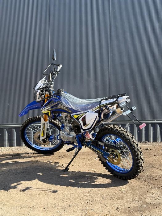 Мотоцыкл.     Yaqi