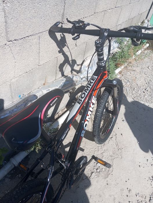 Велосипед продается спортивный за 27к