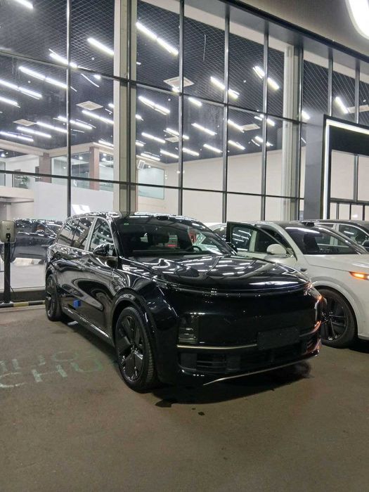 Lixiang Li 7 Ultra Restyling Full позиция Li Auto Локация Сергели