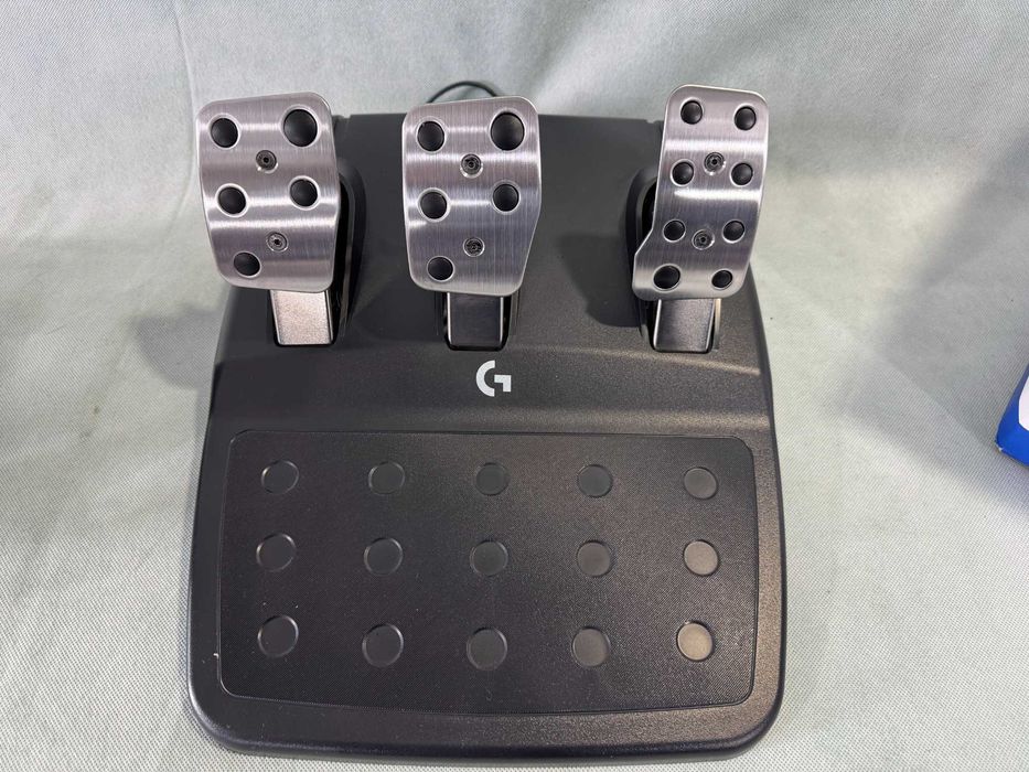 Волан с педали Logitech - G923/ PS4/PS5