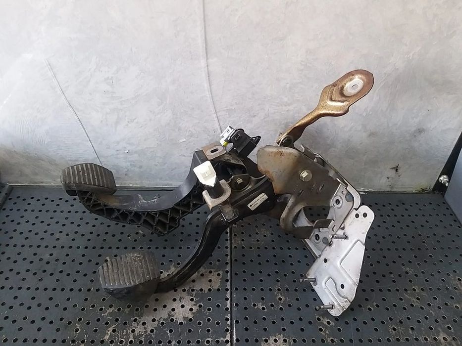 Ansamblu pedalier peugeot 307 9653940880