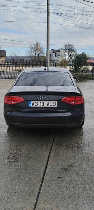 Vând Audi A4 B8 preț negociabil