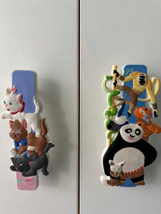 Vând dulap în stare foarte  bună, curat și pregătit de folosit imediat