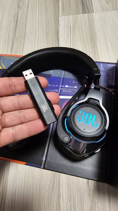 JBL QUANTUM 800 Wireless