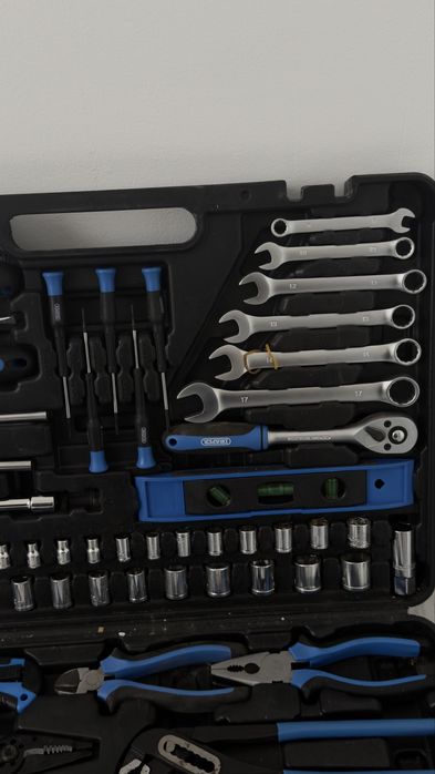 Комплект ръчни инструменти за автомобилна употреба Draper, 138 части