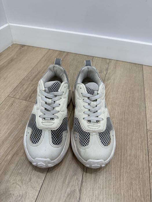 Кроссовки Zara 34 размер