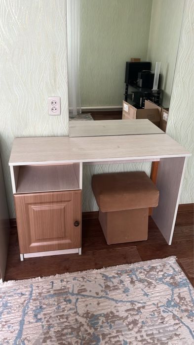 Продается спальный гарнитур