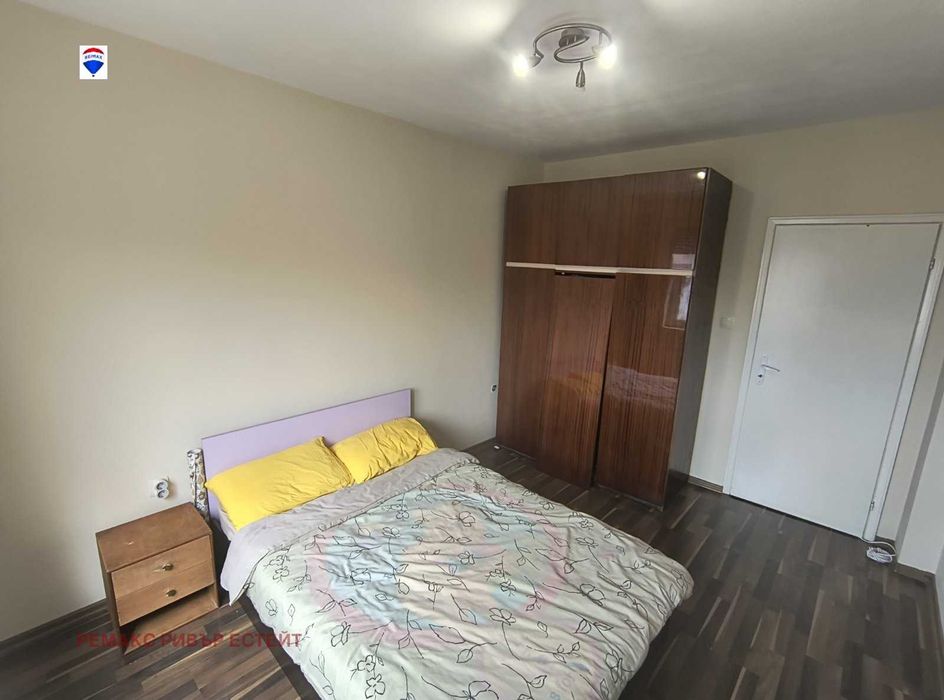 Дава се под наем Двустаен апартамент в Русе, Ялта - 60 кв.м за 280.5 € - Снимка #6