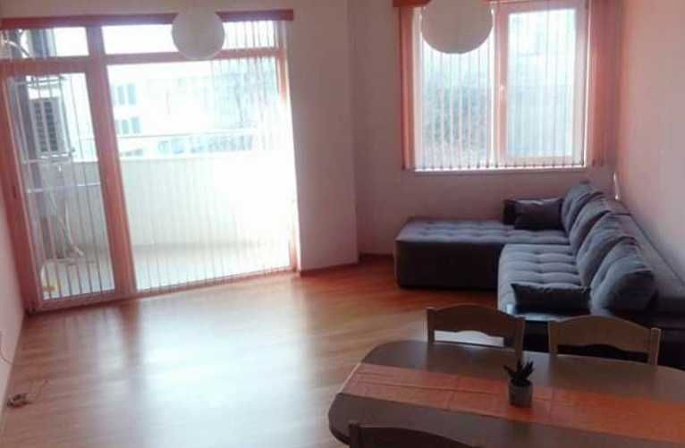 Дава се под наем Тристаен апартамент в Пловдив, Западен - 88 кв.м за 443.7 € - Снимка #1