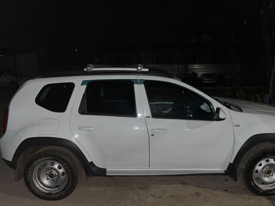 Продам Рено Дастер 2014 года машина