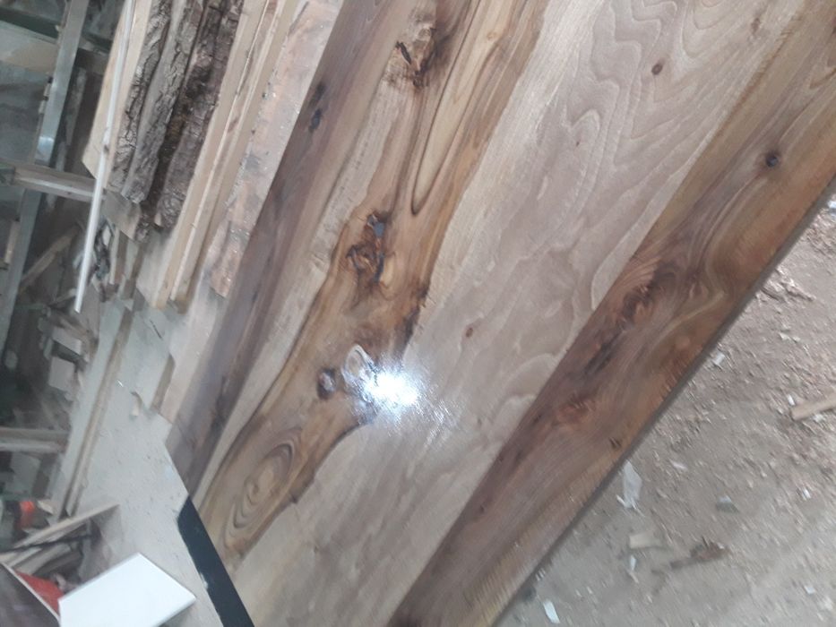 Масивни плотове от орех