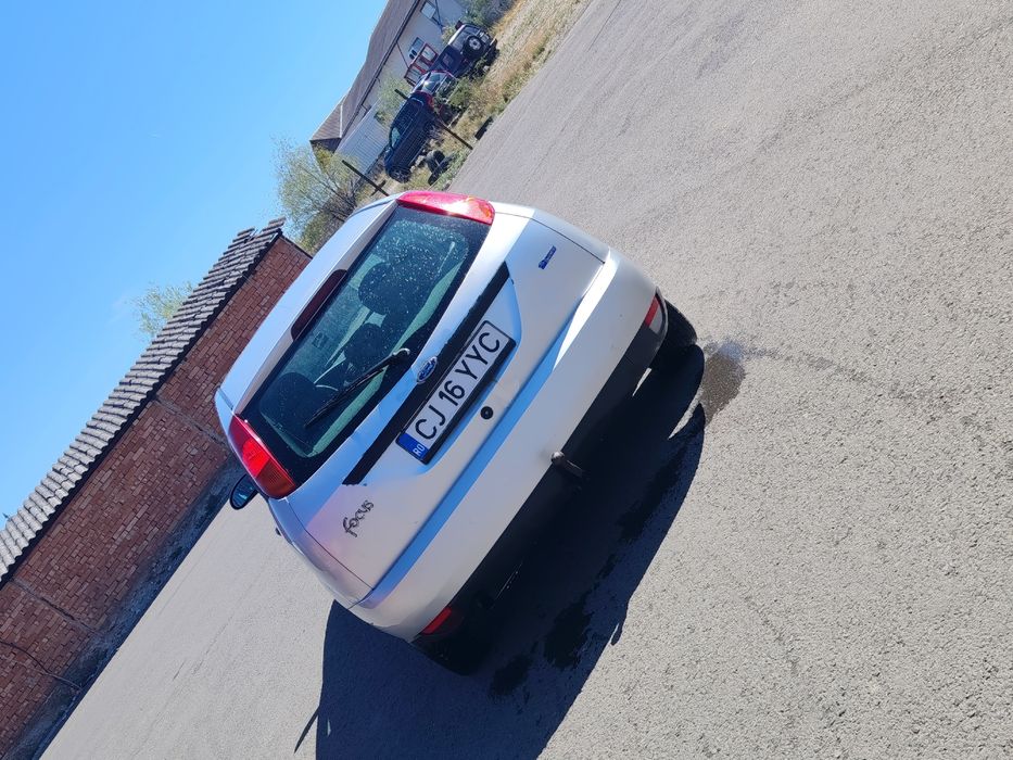 Vând Ford focus an 2003