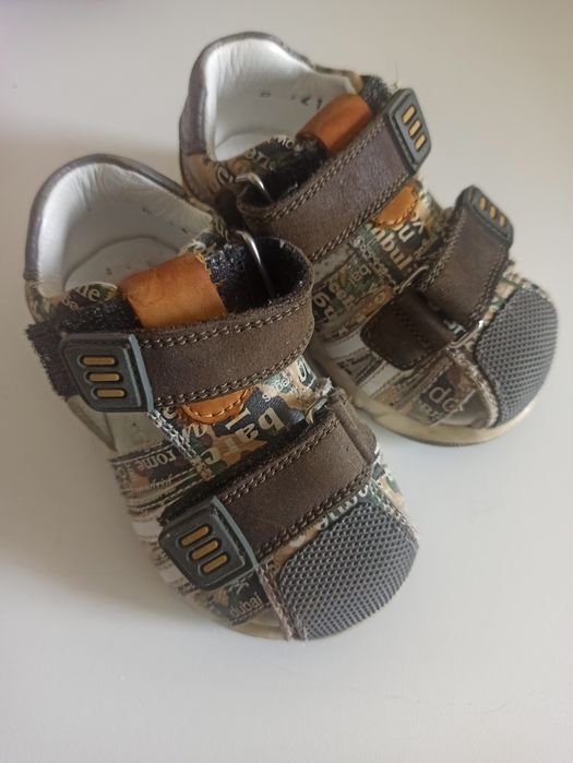 Кожаная обувь фирмы тифлани