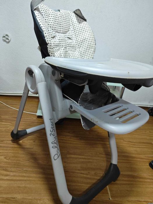 Scaun de masa Chicco Polly