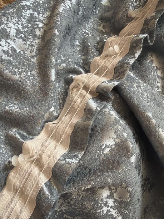 Продаются Шторы с тюлями капроновые