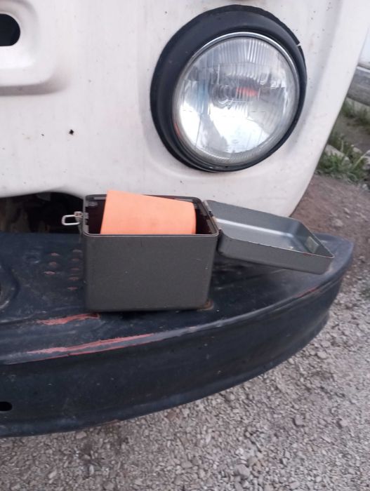 Металлическая шкатулка