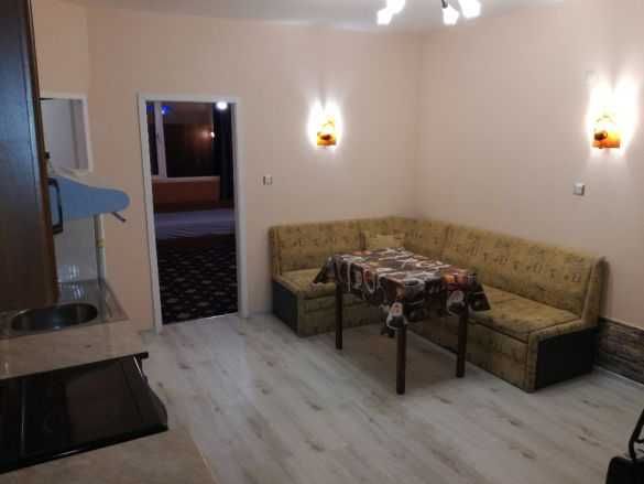 Дава се под наем Двустаен апартамент в Бургас, Възраждане - 70 кв.м за 200 € - Снимка #1