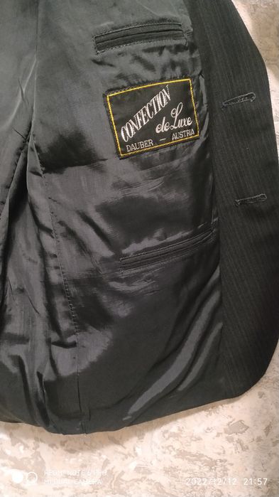 Продаётся пиджак