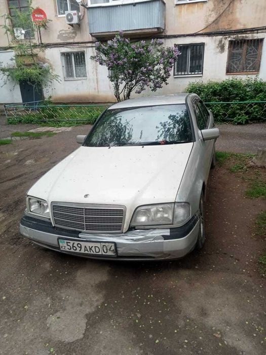 Mercedes Benz C180 W202