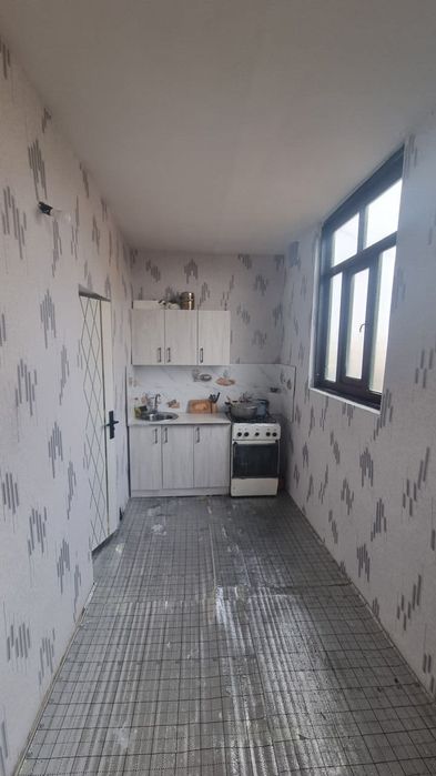 4 Хонали квартира СОТИЛАДИ