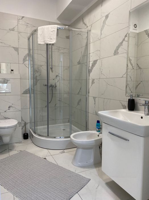 IS LUX Cazare Regim Hotelier Iasi Palas - Newton Acceptam Vouchere