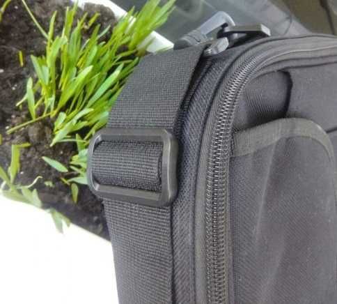 Качествена Чанта за лаптоп HAMA Montego, 17.3", Черна