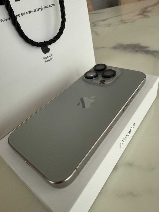 iPhone 15Pro 256 Impecabil,Natural Titanium, 88% +Husa Kevlar +8 Folii