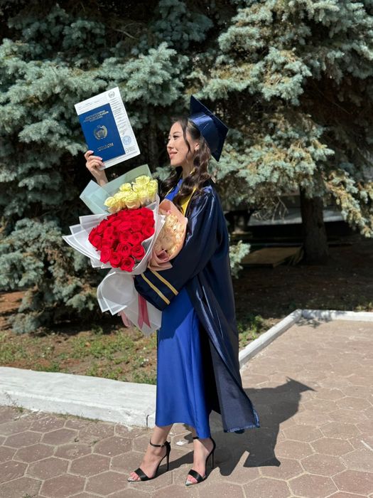 Прокат мантии для выпускников в премиум качестве