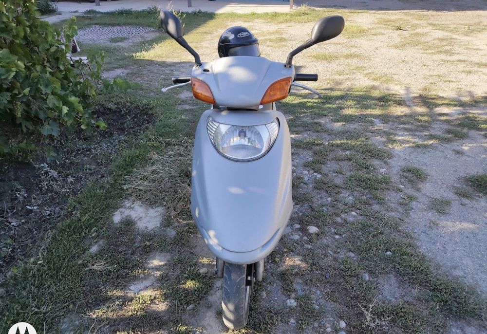 Honda Spacy 100 Скутер