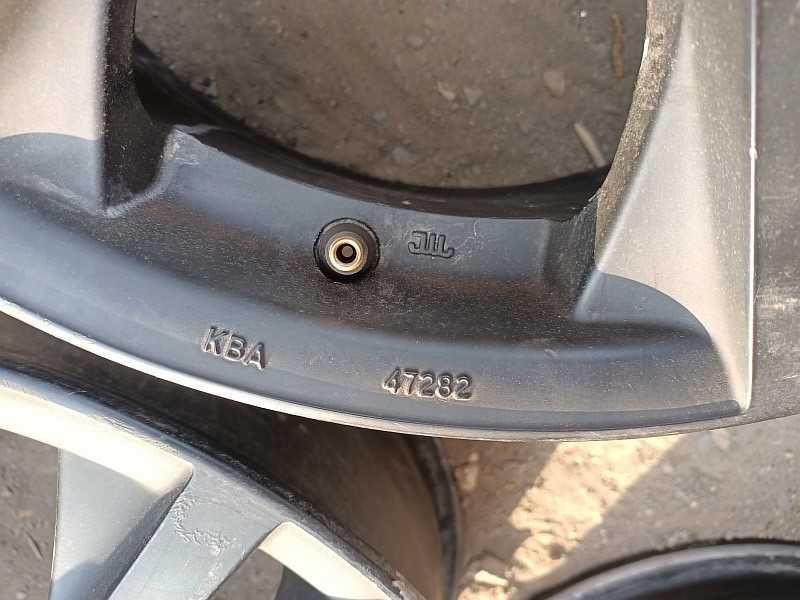 Продам оригинальные легкосплавные диски "Platin"