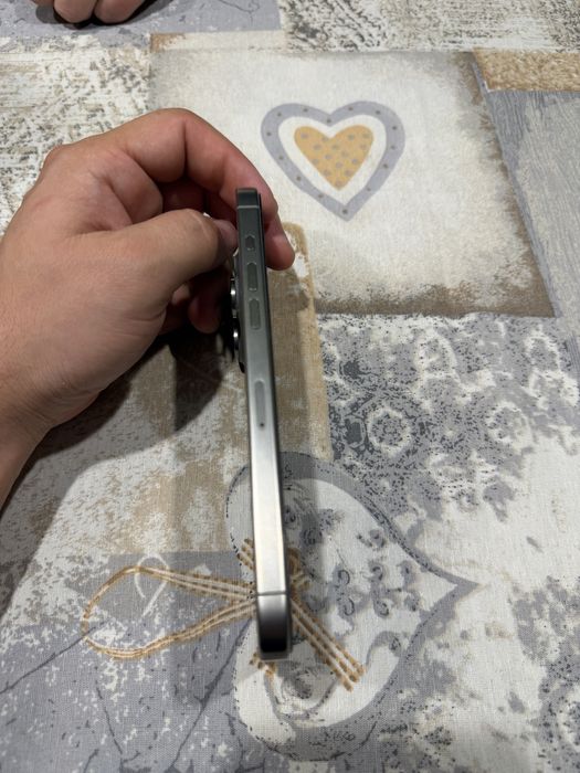 Iphone 15 pro max garantie 14.03.2026