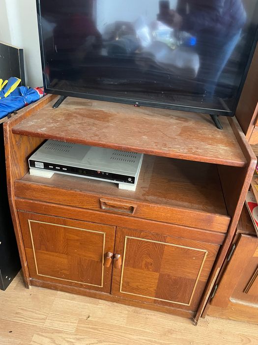 Donez mobila apartament