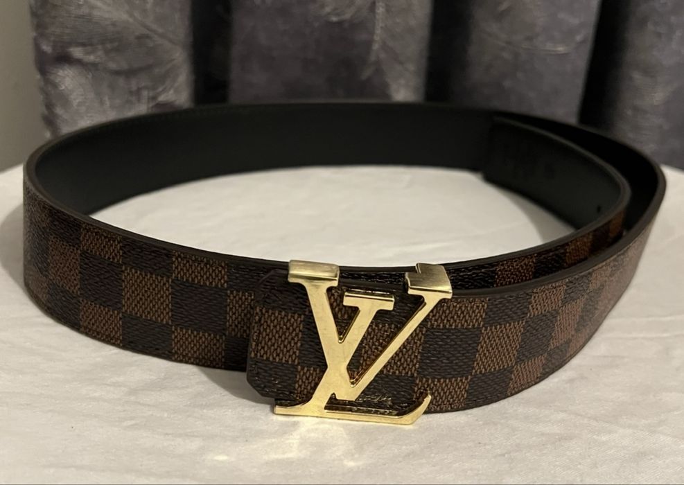 Curea neagra sau maro