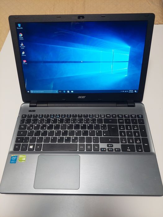 Laptop Acer E5-515 Series 
Procesor Intel Core
