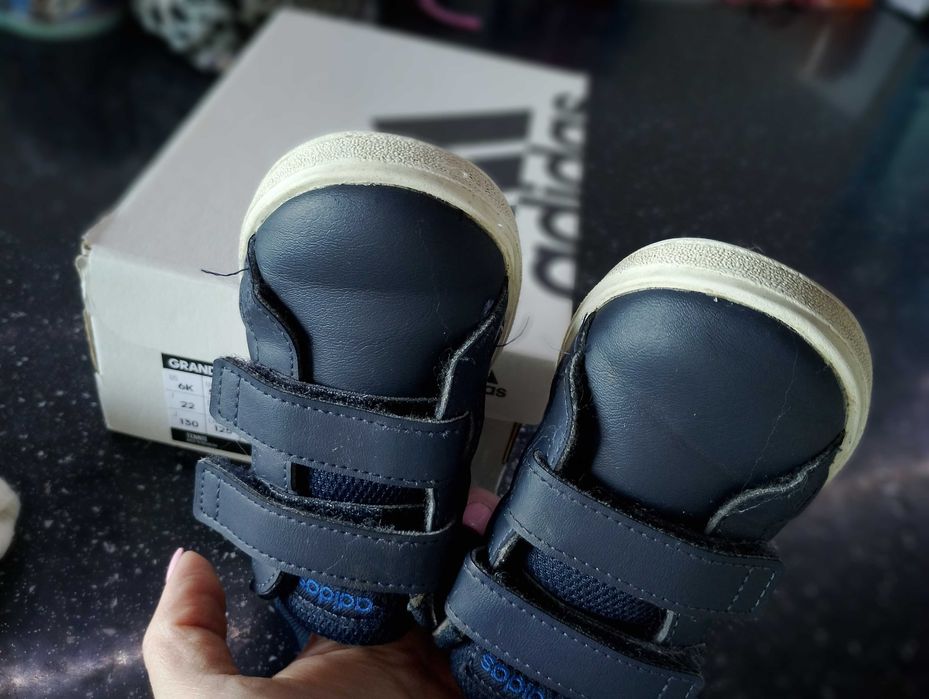 Маратонки Адидас 23 р-р