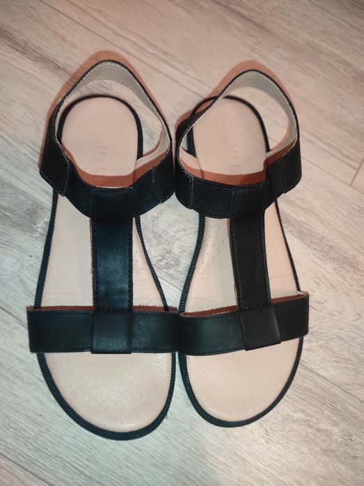 Sandale Nelly Blu măr. 33   REZERVAT