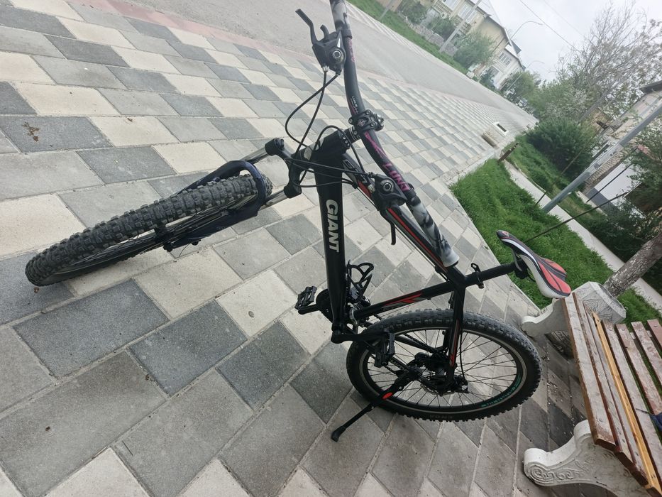 Продам велосипед фирмы Giant
