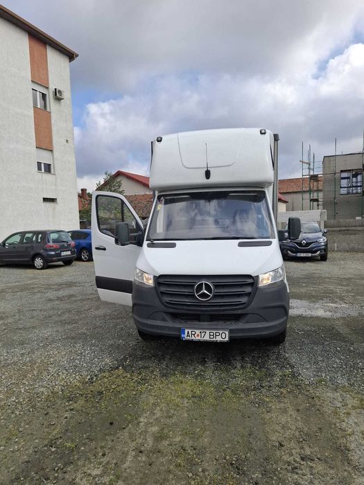 Vand Mercedes Benz Sprinter, an fabricatie 2021 km 564628 cutie manuala 6+1 dormitor omologat prelata noua pe role  statie radio  sirocou Webasto