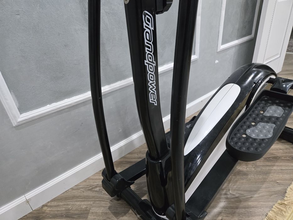 Продам тренажер эллипс