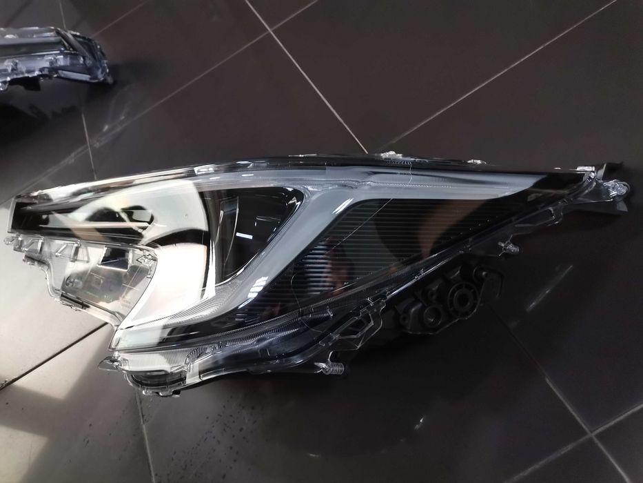 Ляв Full LED Фарове Фар Toyota Corolla E21 2022- Тойота Корола