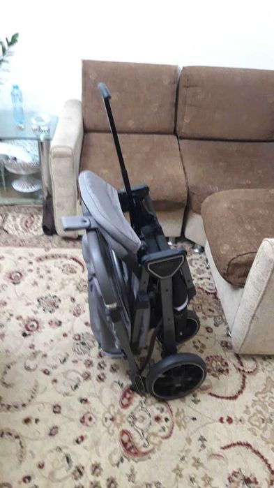 Продам детскую коляску бренда Kidilo. (новая)