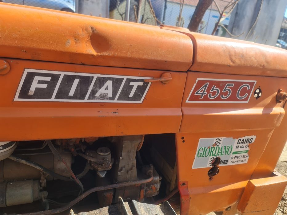 Tractor fiat 455c pe senile, senilar Barzesti • OLX.ro