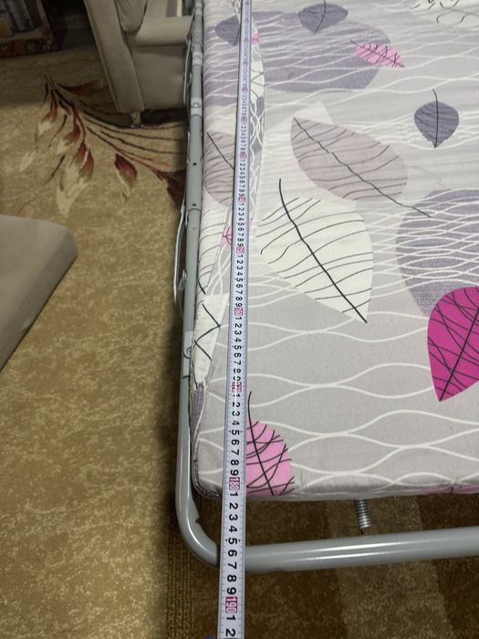 Продам диван б/у.