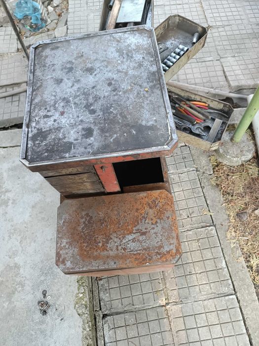 количка за инструменти