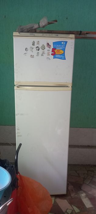 Продаю бу холодильник
