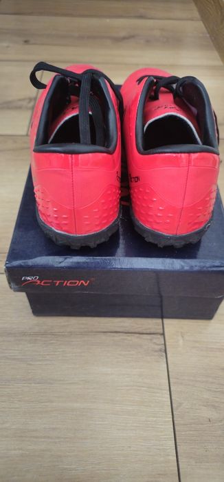 Футбольные бутсы